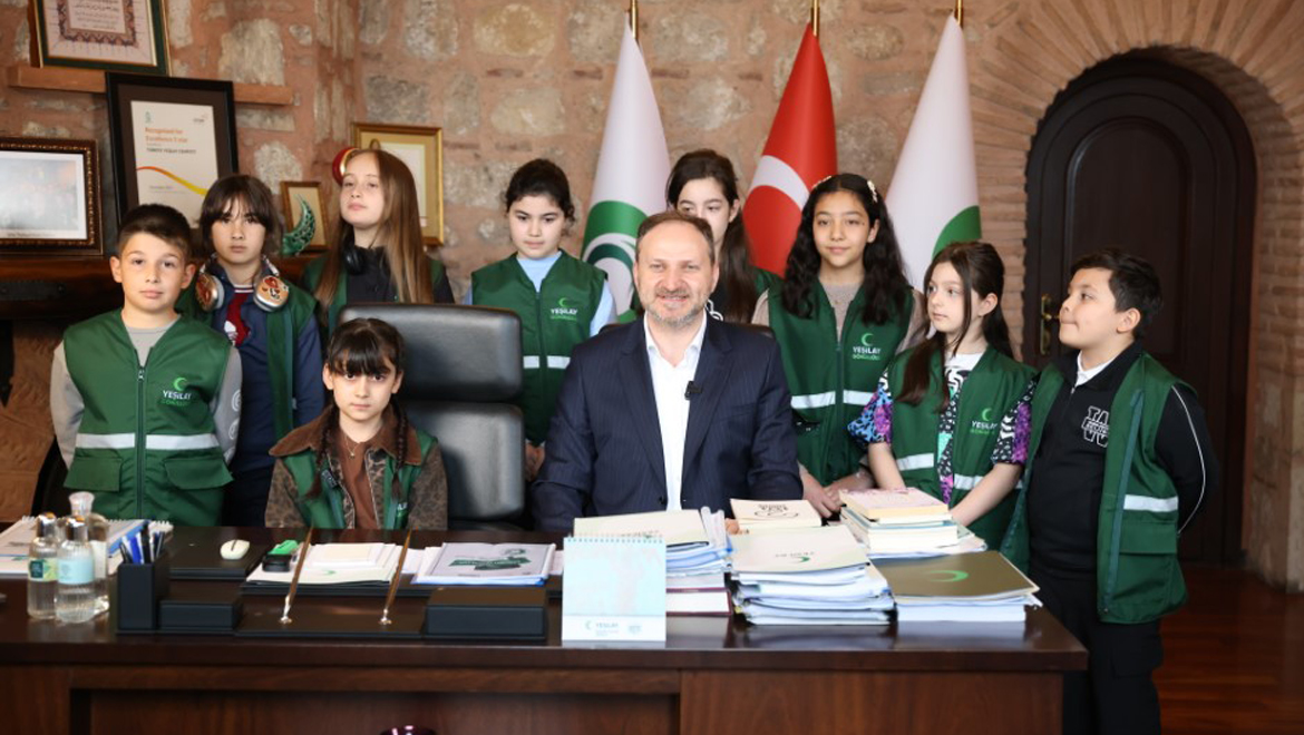 Yeşilay’dan 23 Nisan’a Özel Çocuk Şenliği: Geleceğin Nesilleri Eğlenerek Öğrendi